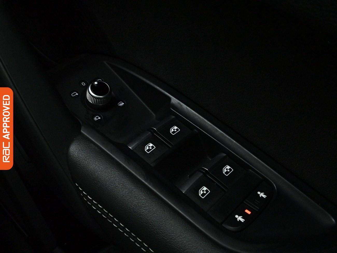 Audi Q5 view 35