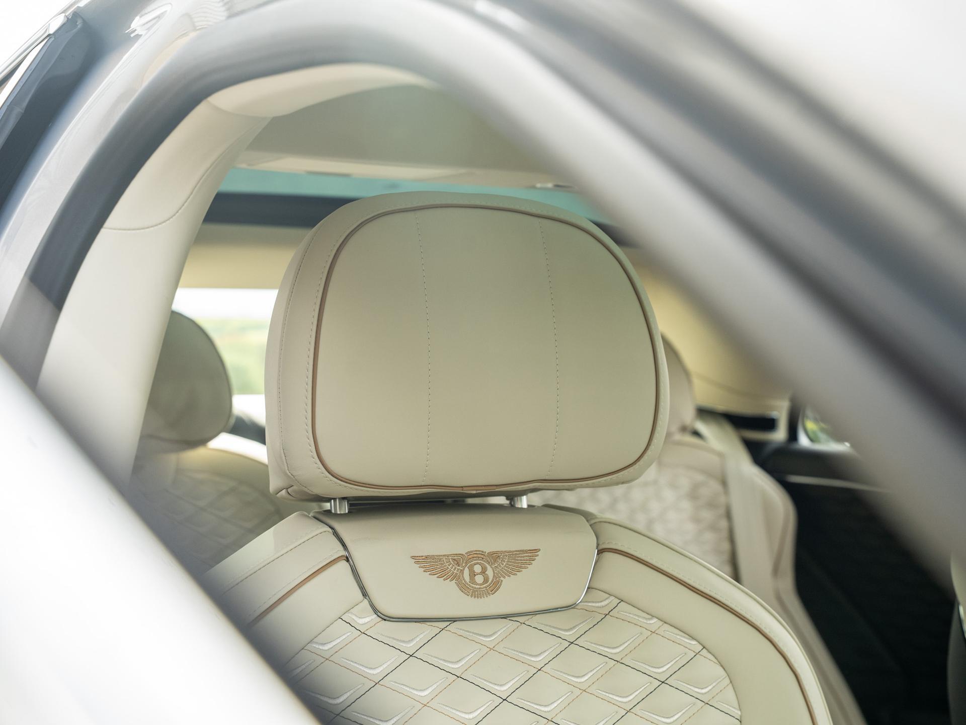Bentley Flying Spur view 25