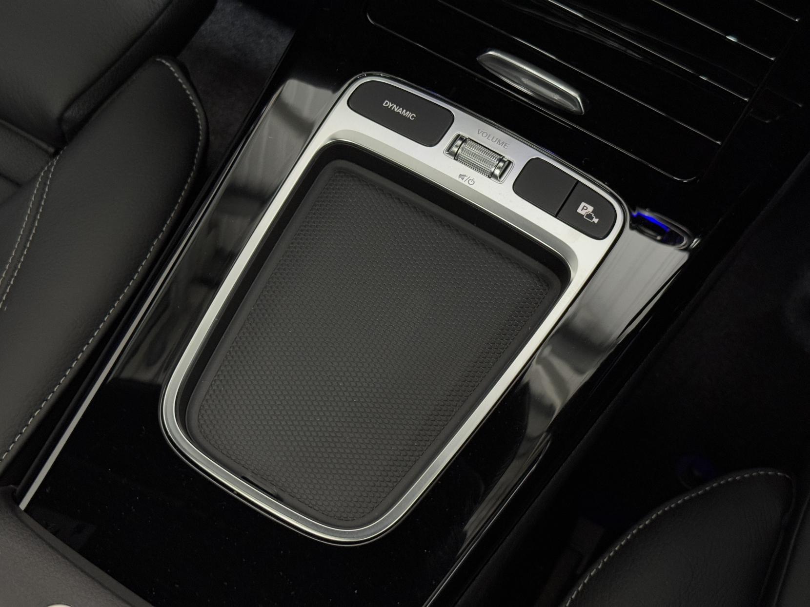 Mercedes-Benz Cla view 39