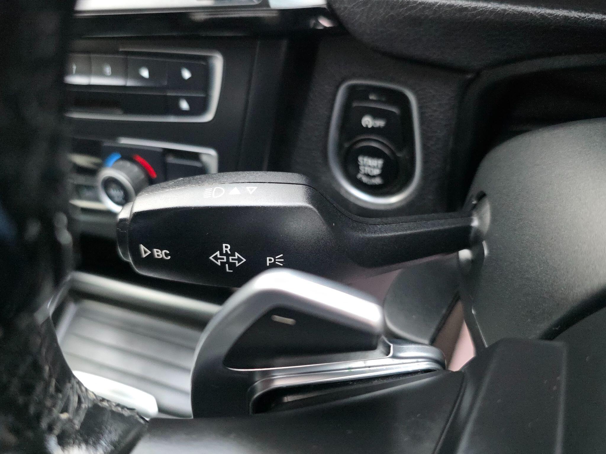 2013 BMW 3 Series image 34
