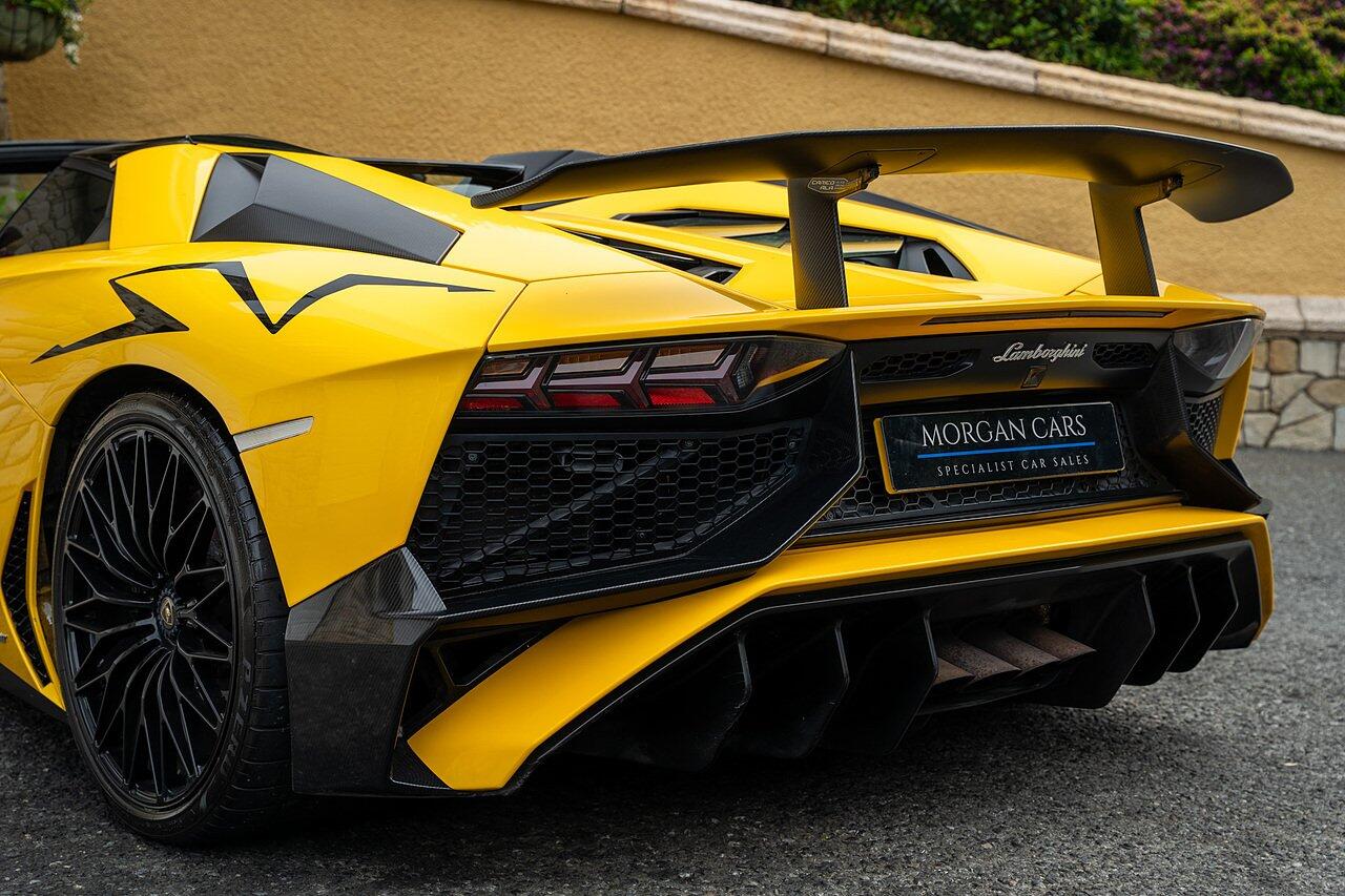 Lamborghini Aventador view 11