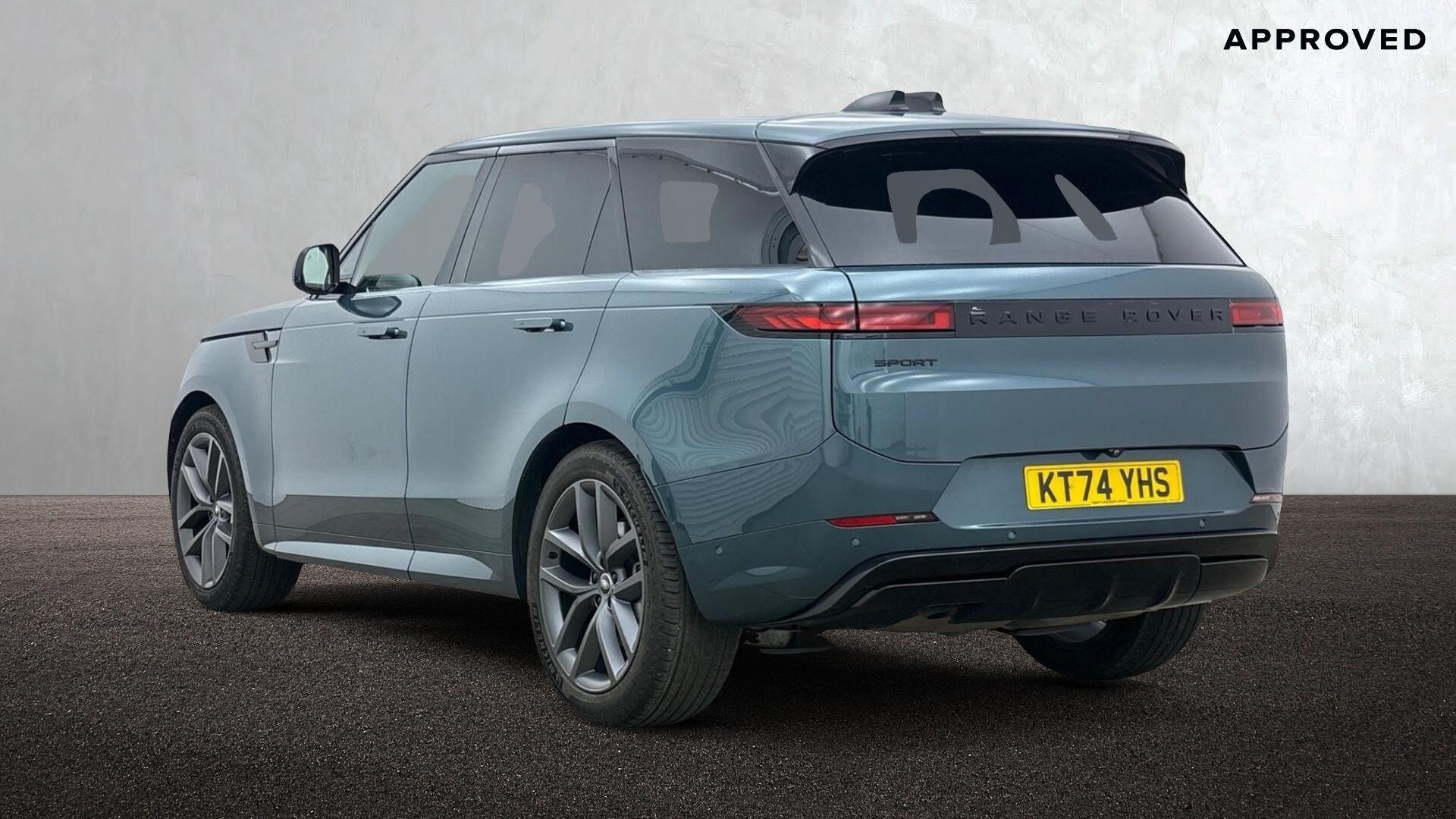 Land Rover Range Rover Sport view 2