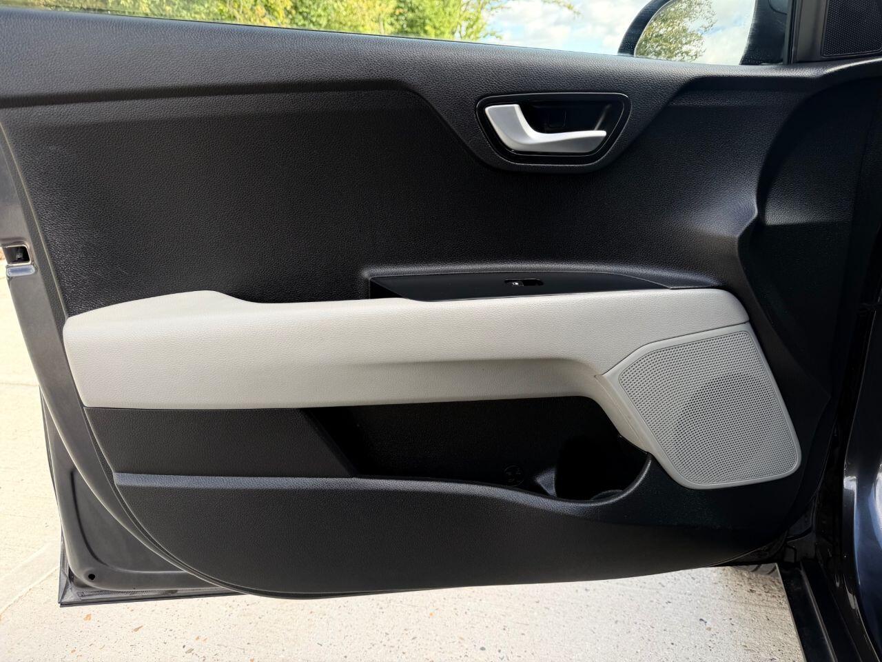 Kia Stonic view 13