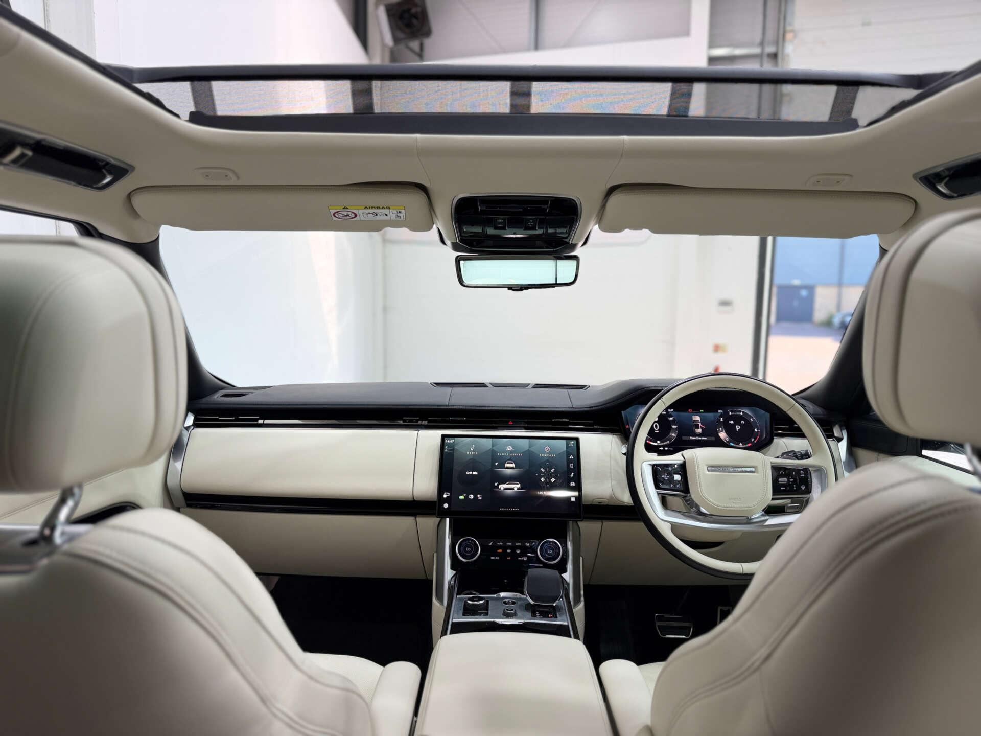 Land Rover Range Rover view 20