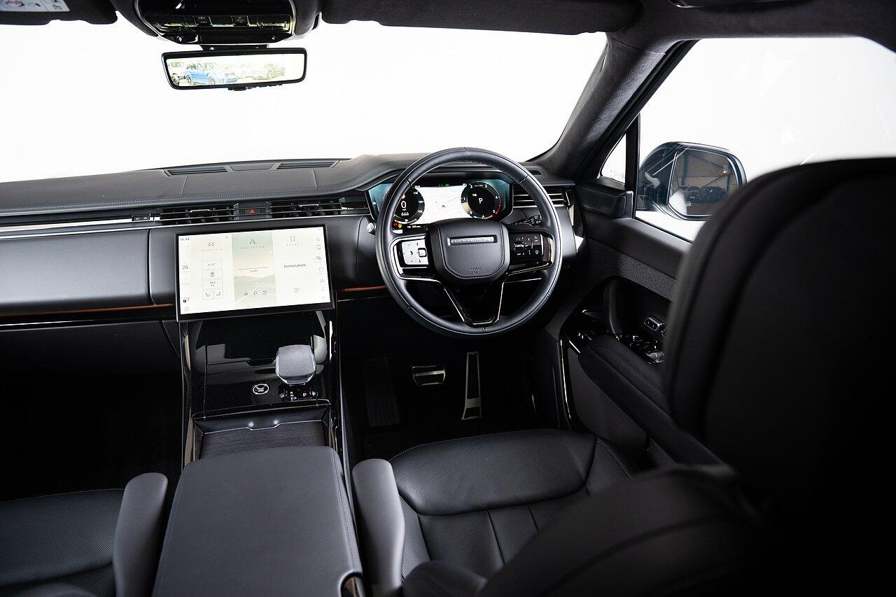 Land Rover Range Rover Sport view 18