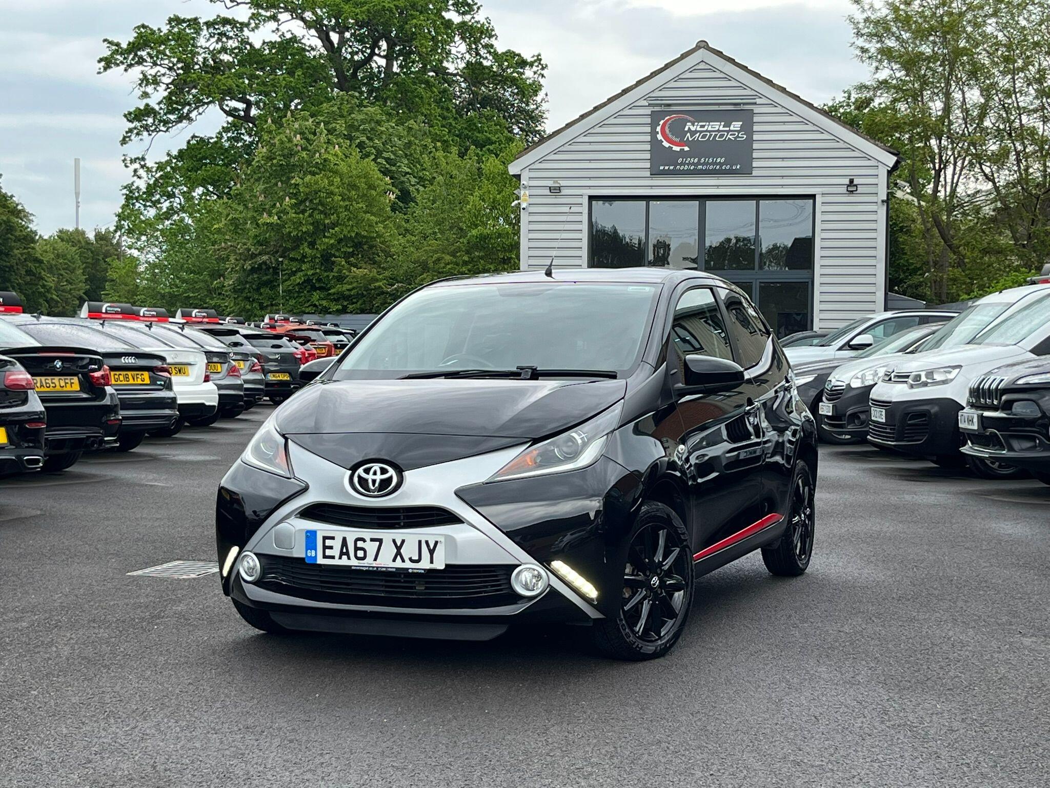 Toyota Aygo view 3