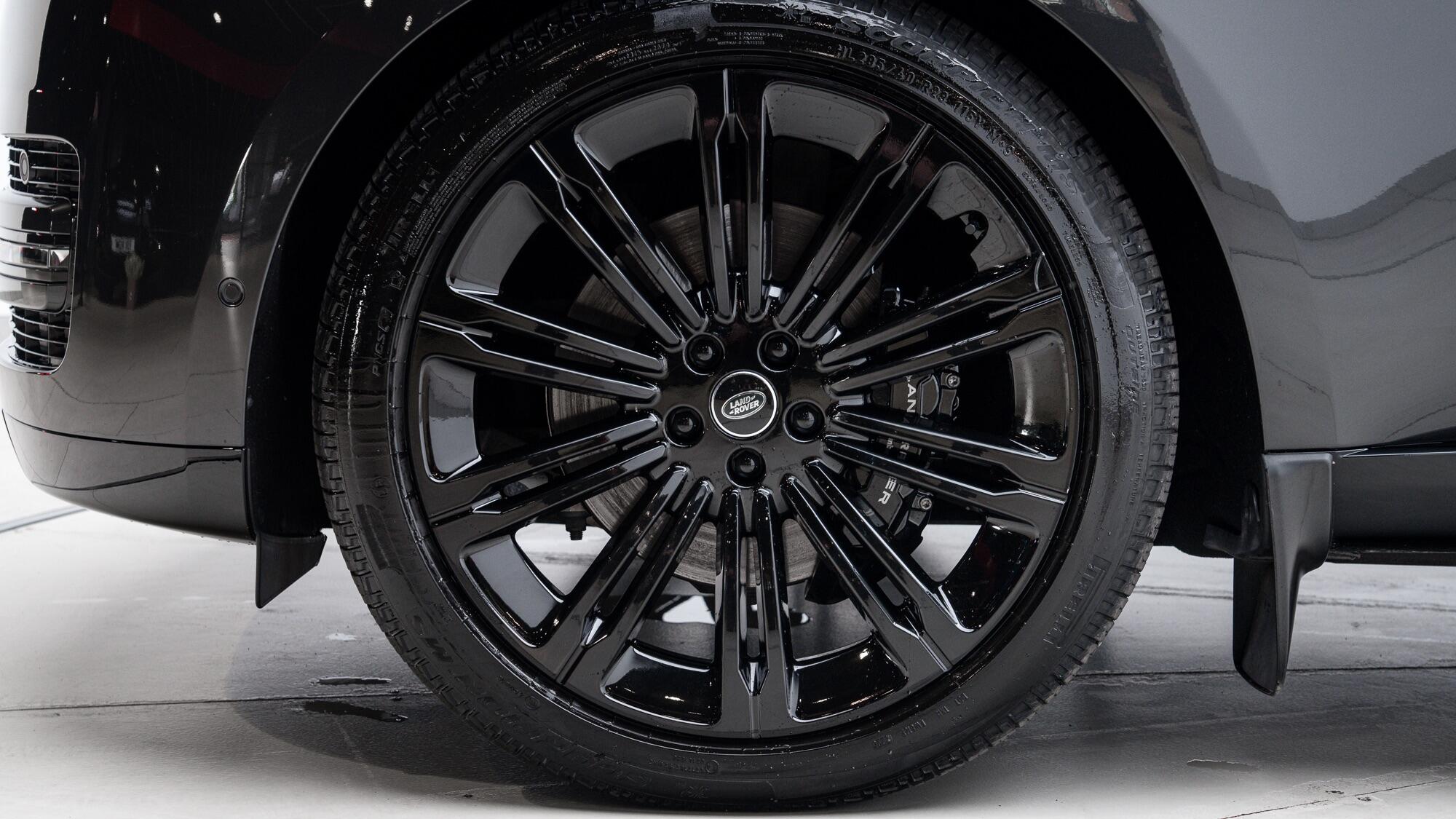 Land Rover Range Rover view 10
