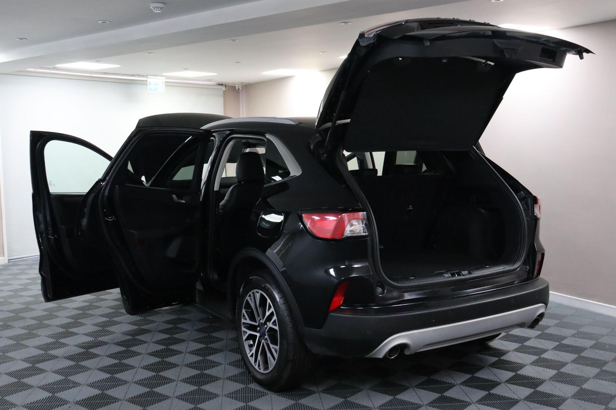 Ford Kuga view 21