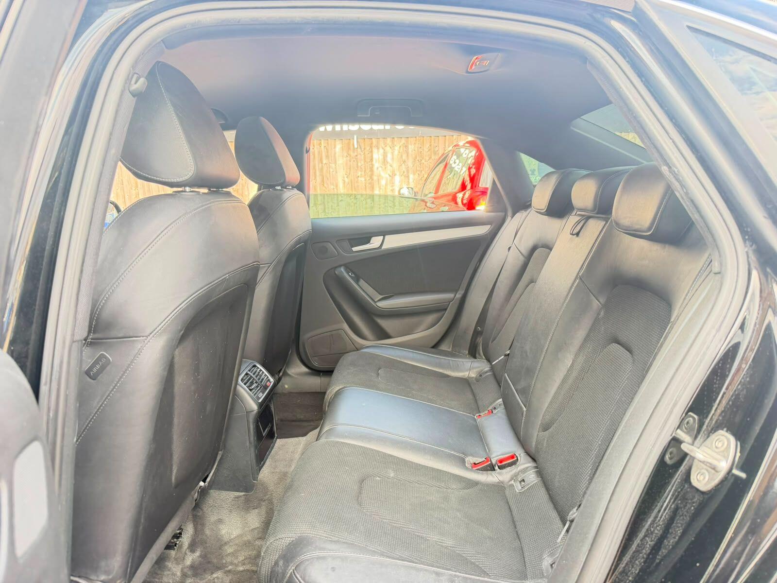 Audi A4 view 18