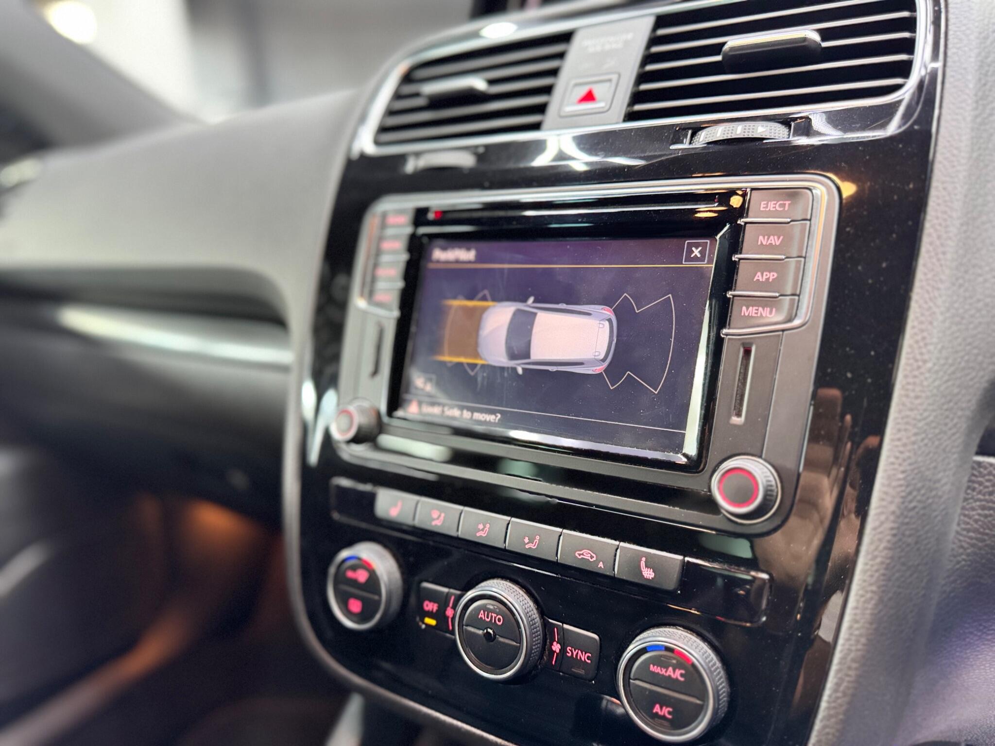 Volkswagen Scirocco view 34
