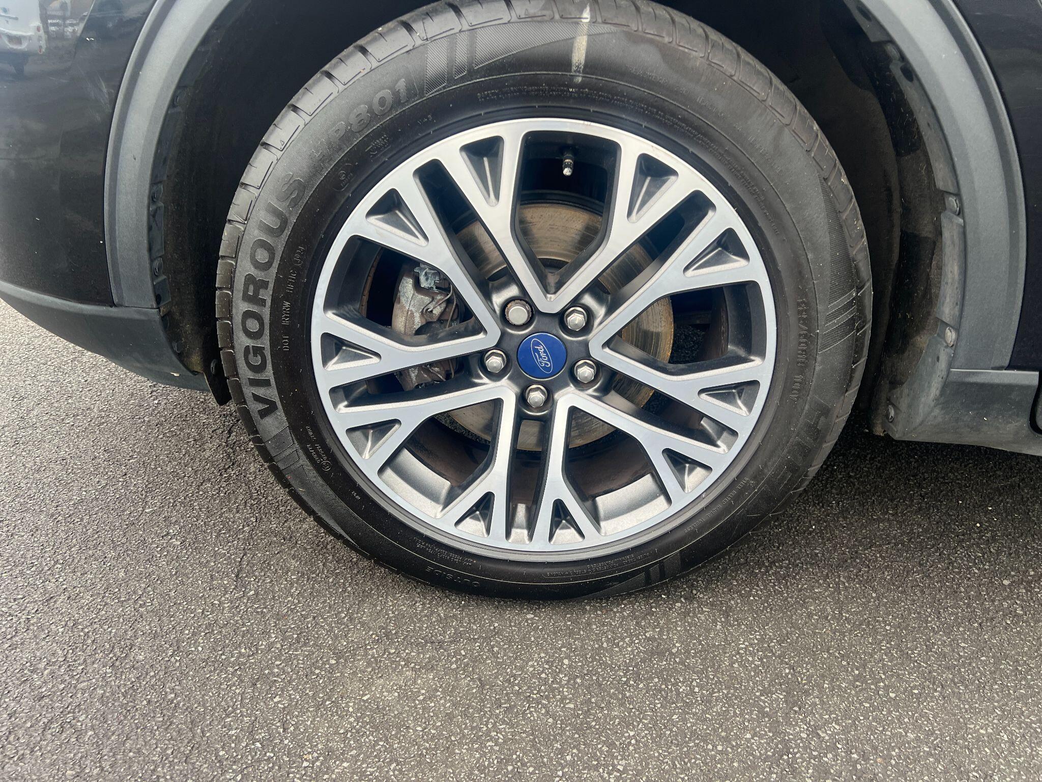 Ford Kuga view 31