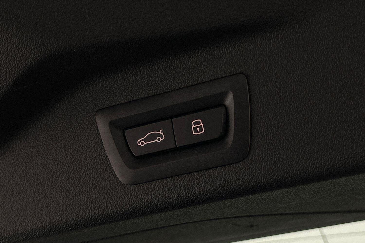 BMW X7 view 30