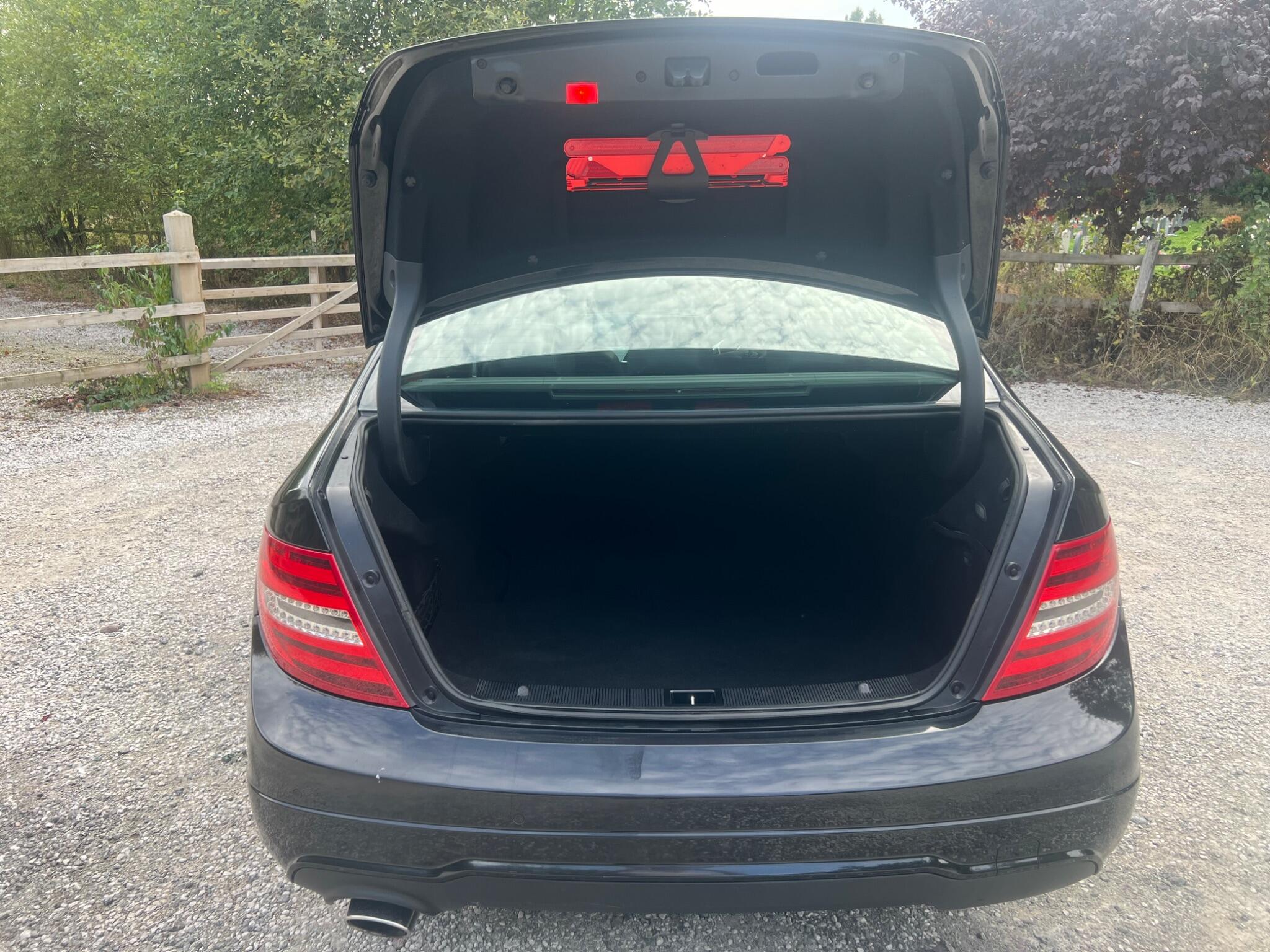 Mercedes-Benz C Class view 13
