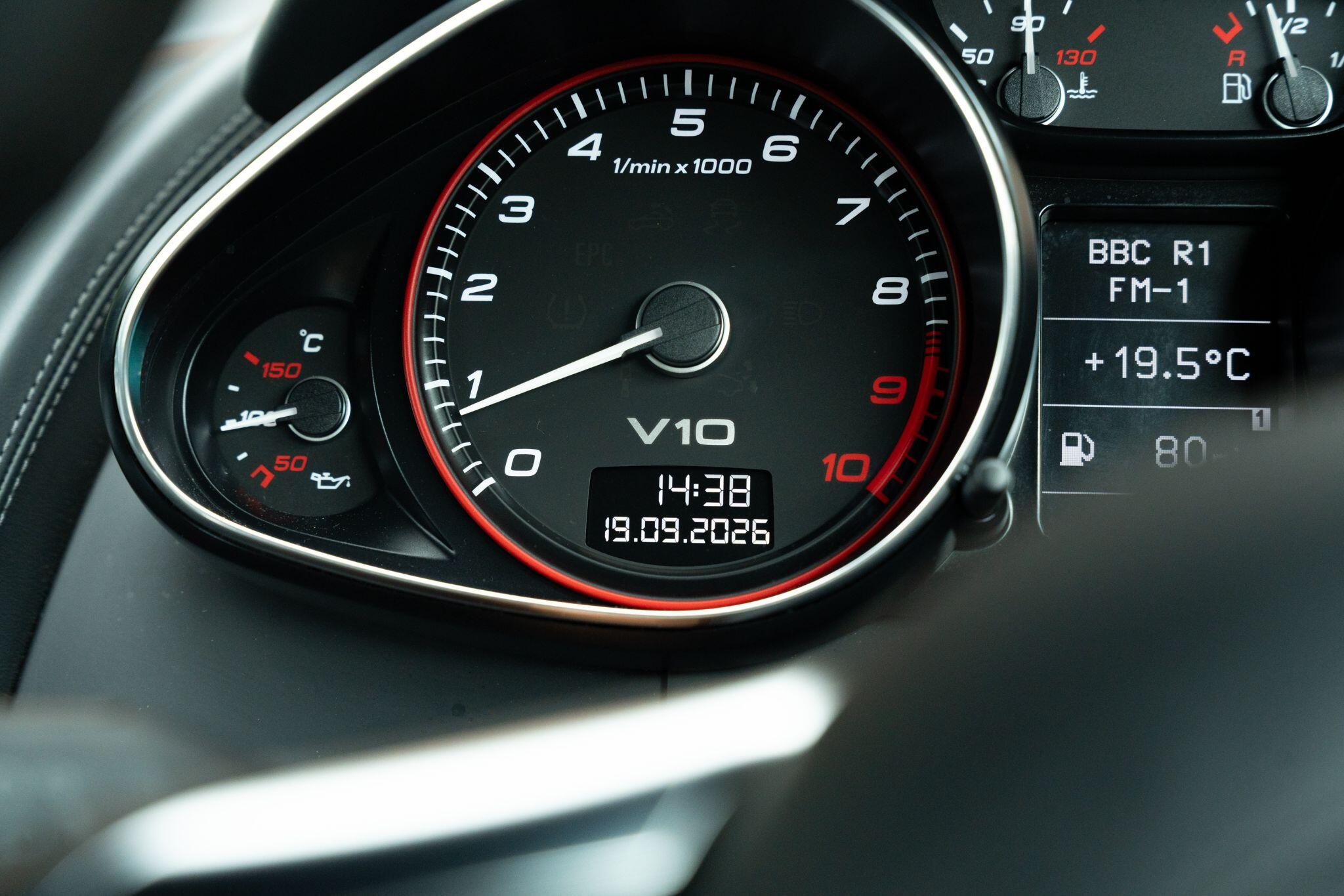 Audi R8 view 20