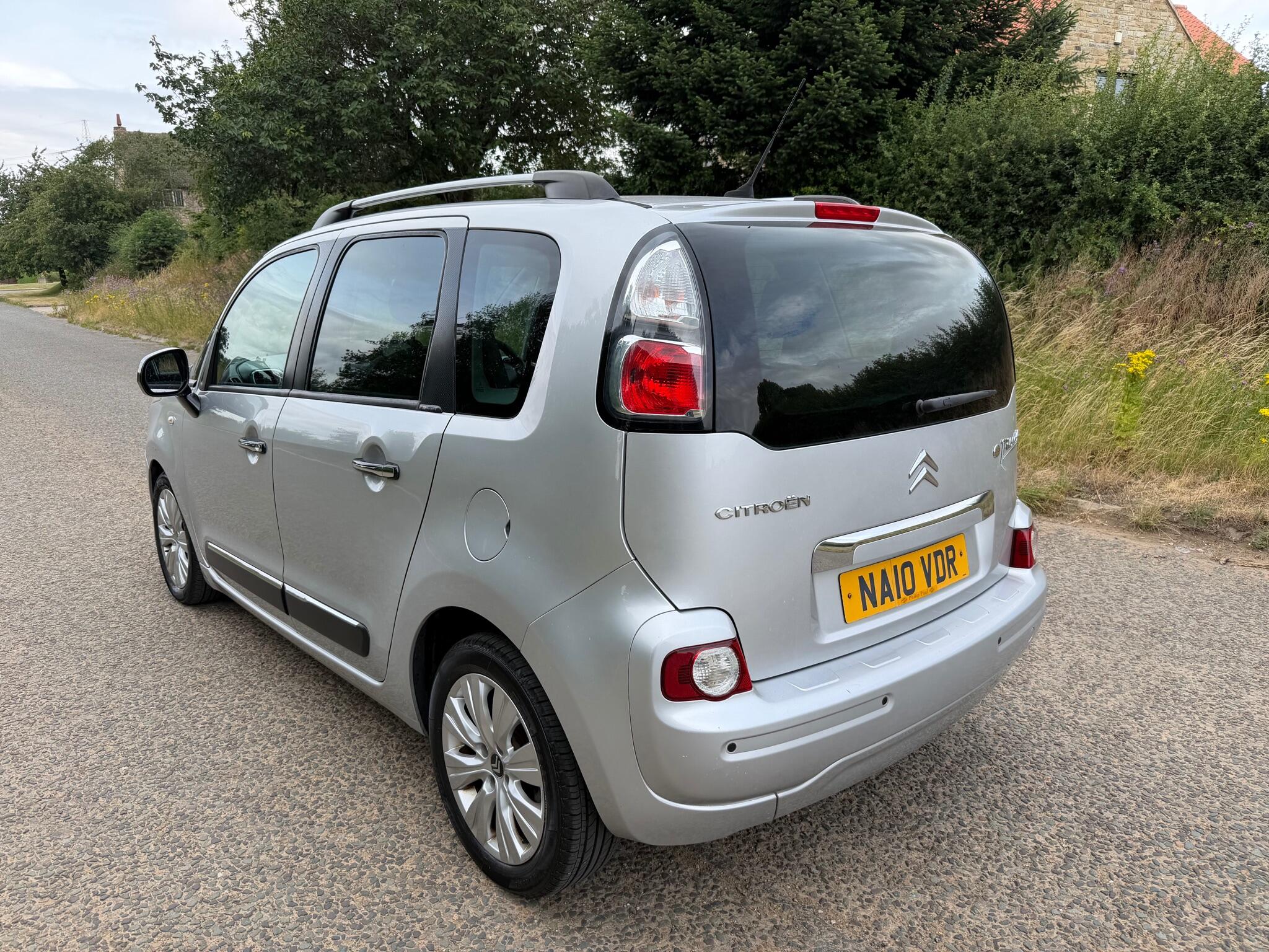 Citroen C3 Picasso view 21