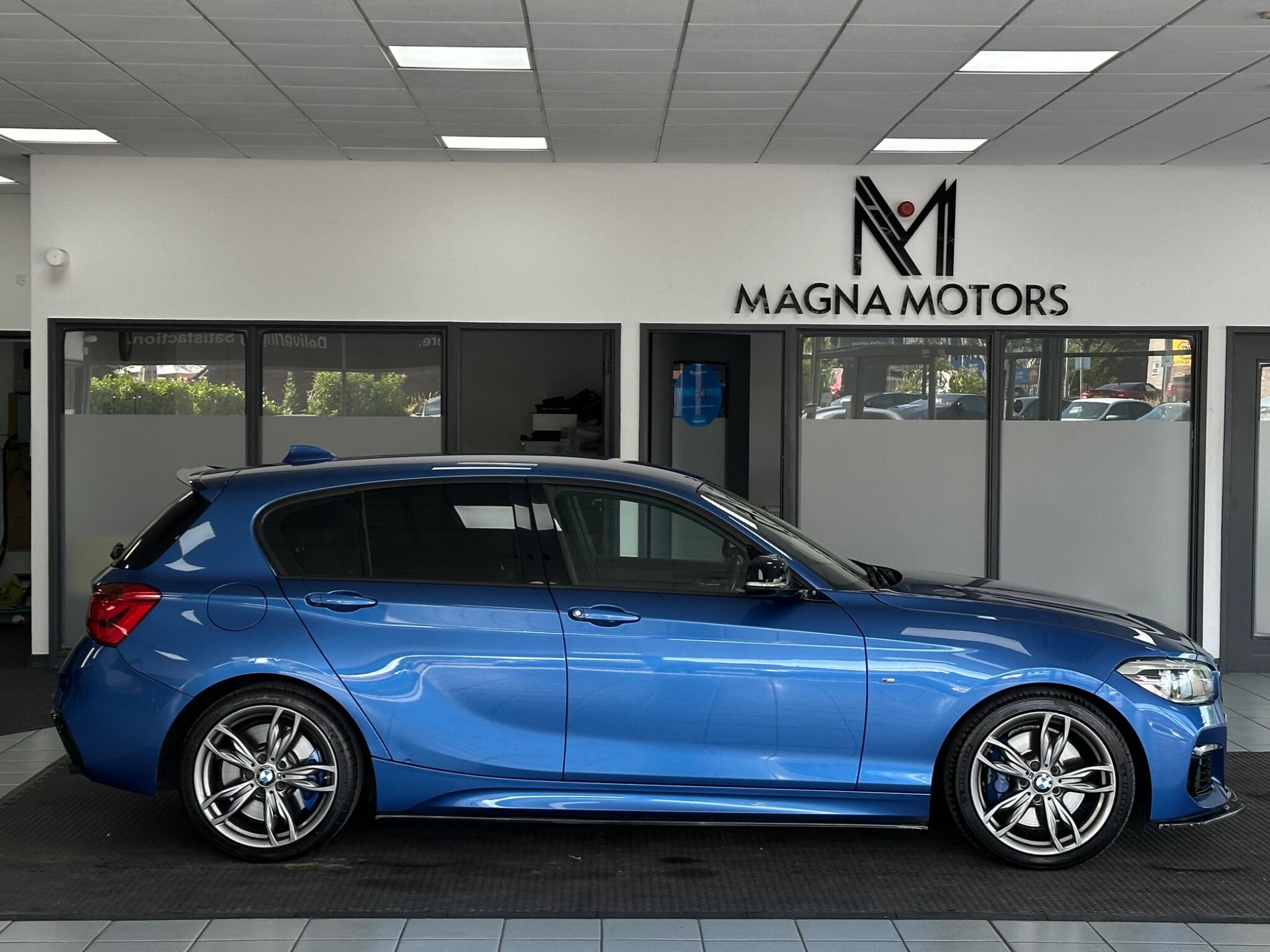 BMW 1 Series view 4