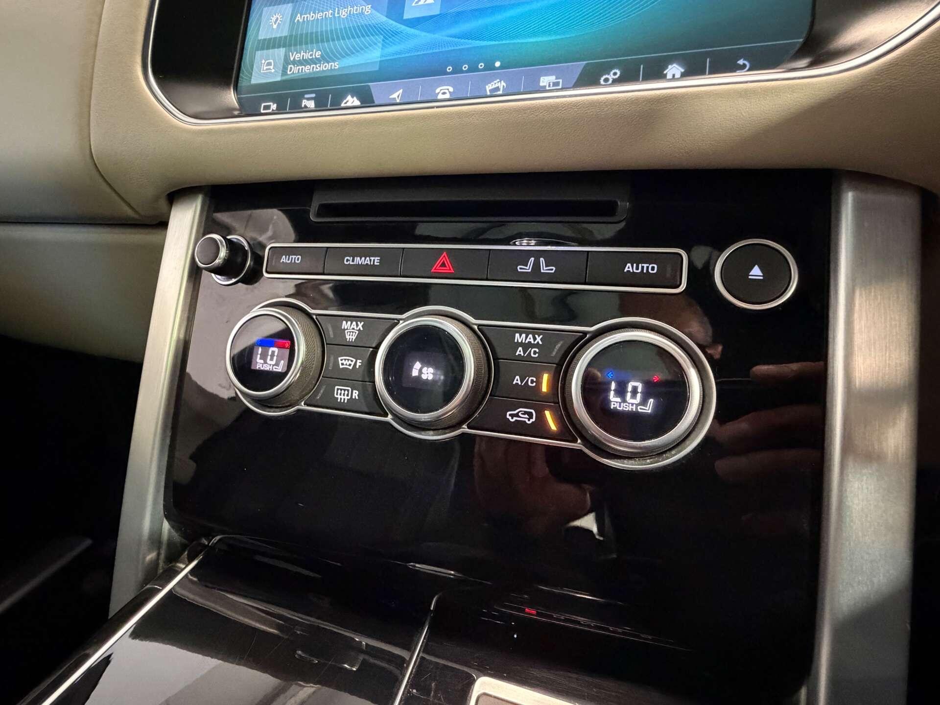 Land Rover Range Rover view 54