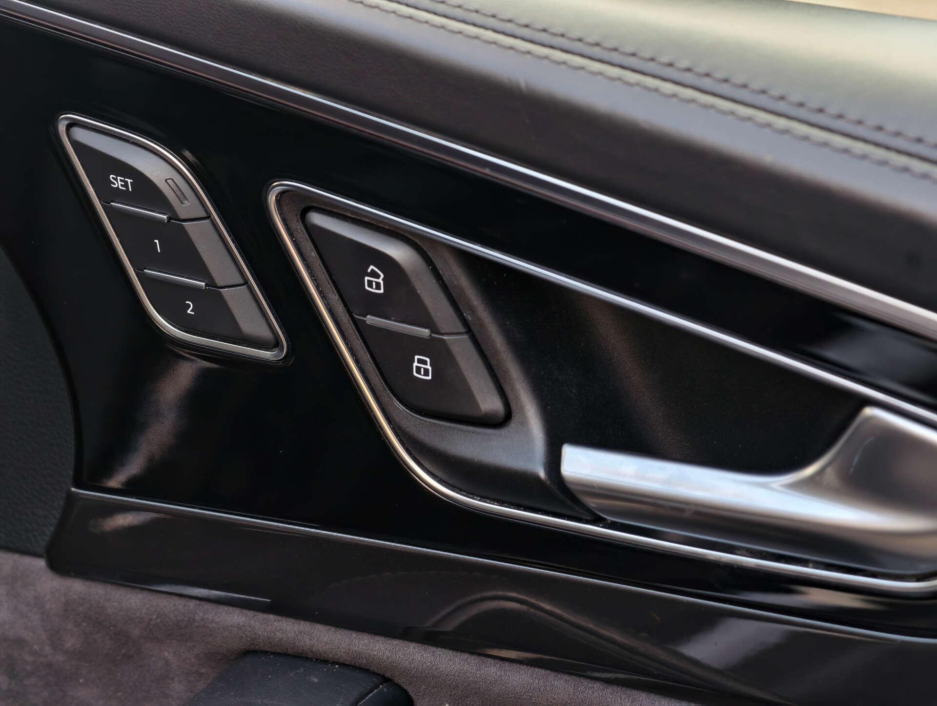Audi Q7 view 29