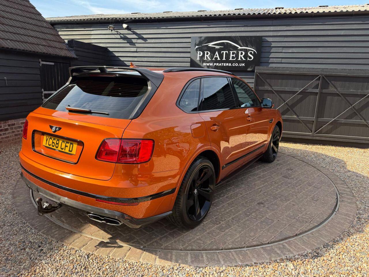 Bentley Bentayga view 4