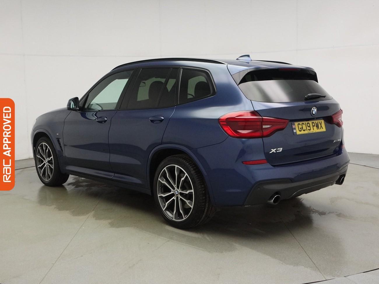 BMW X3 view 4