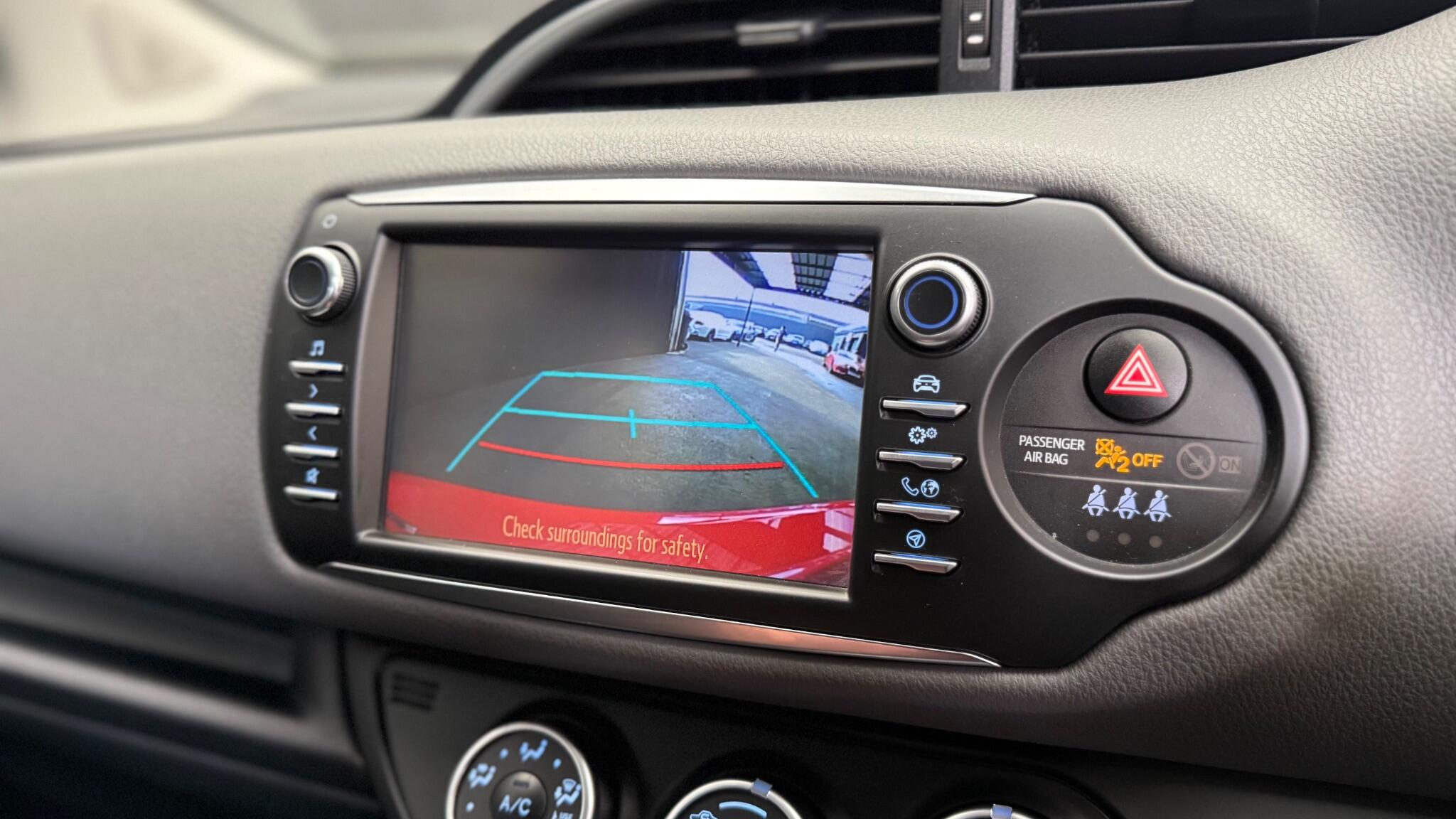 Toyota Yaris view 22