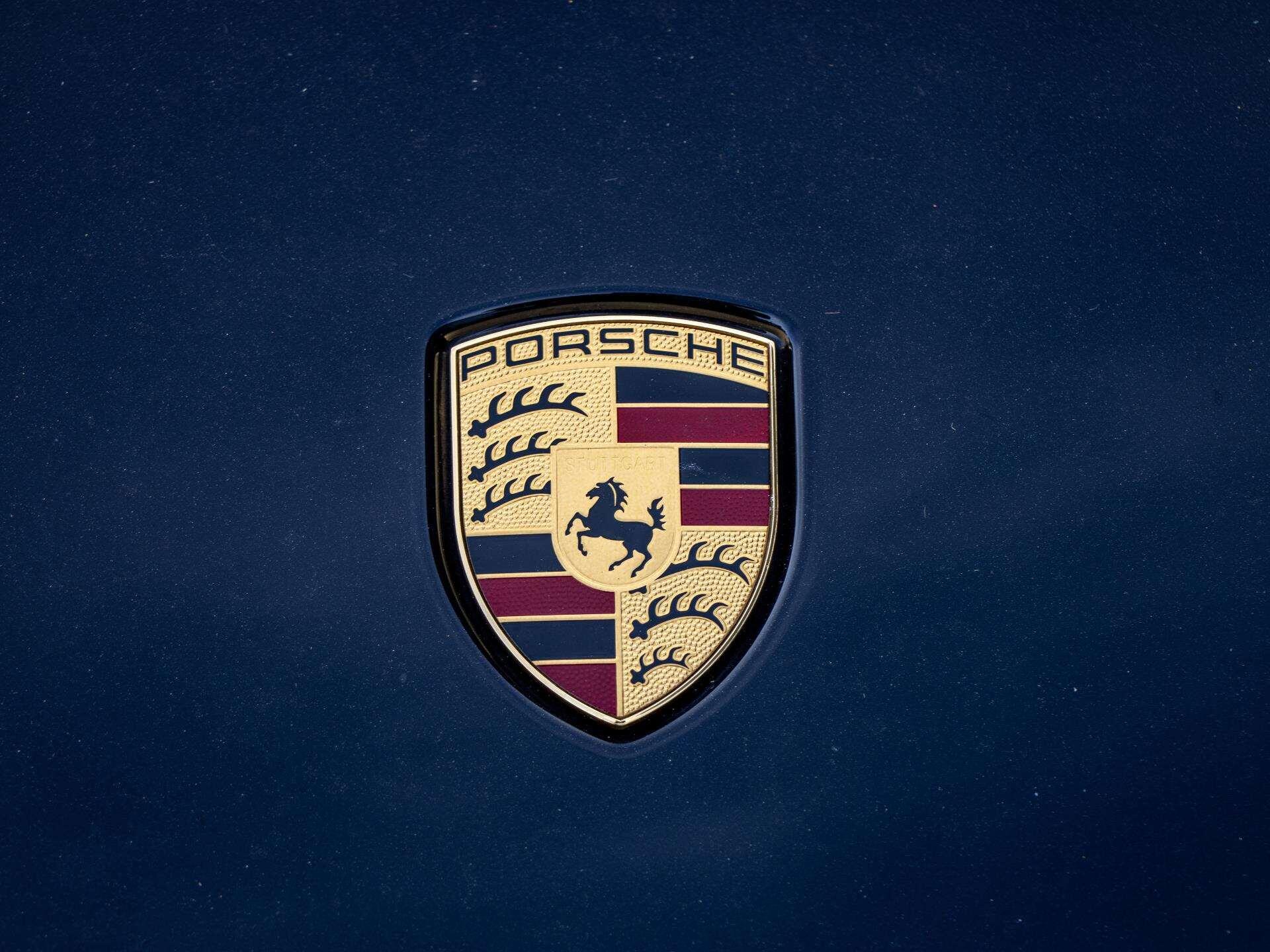 Porsche Macan view 11