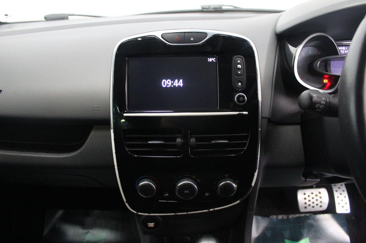 Renault Clio view 33