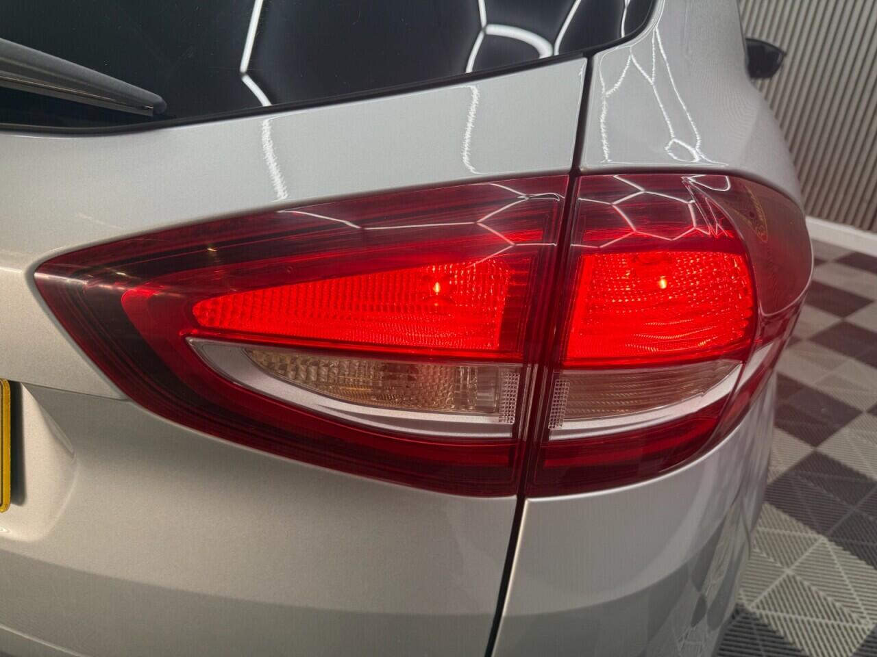 Ford C-Max view 37