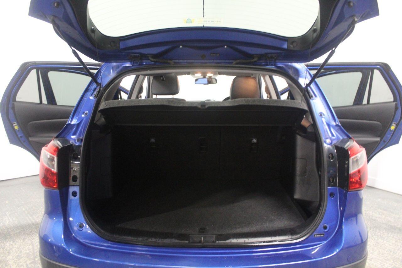Suzuki SX4 S-Cross view 25