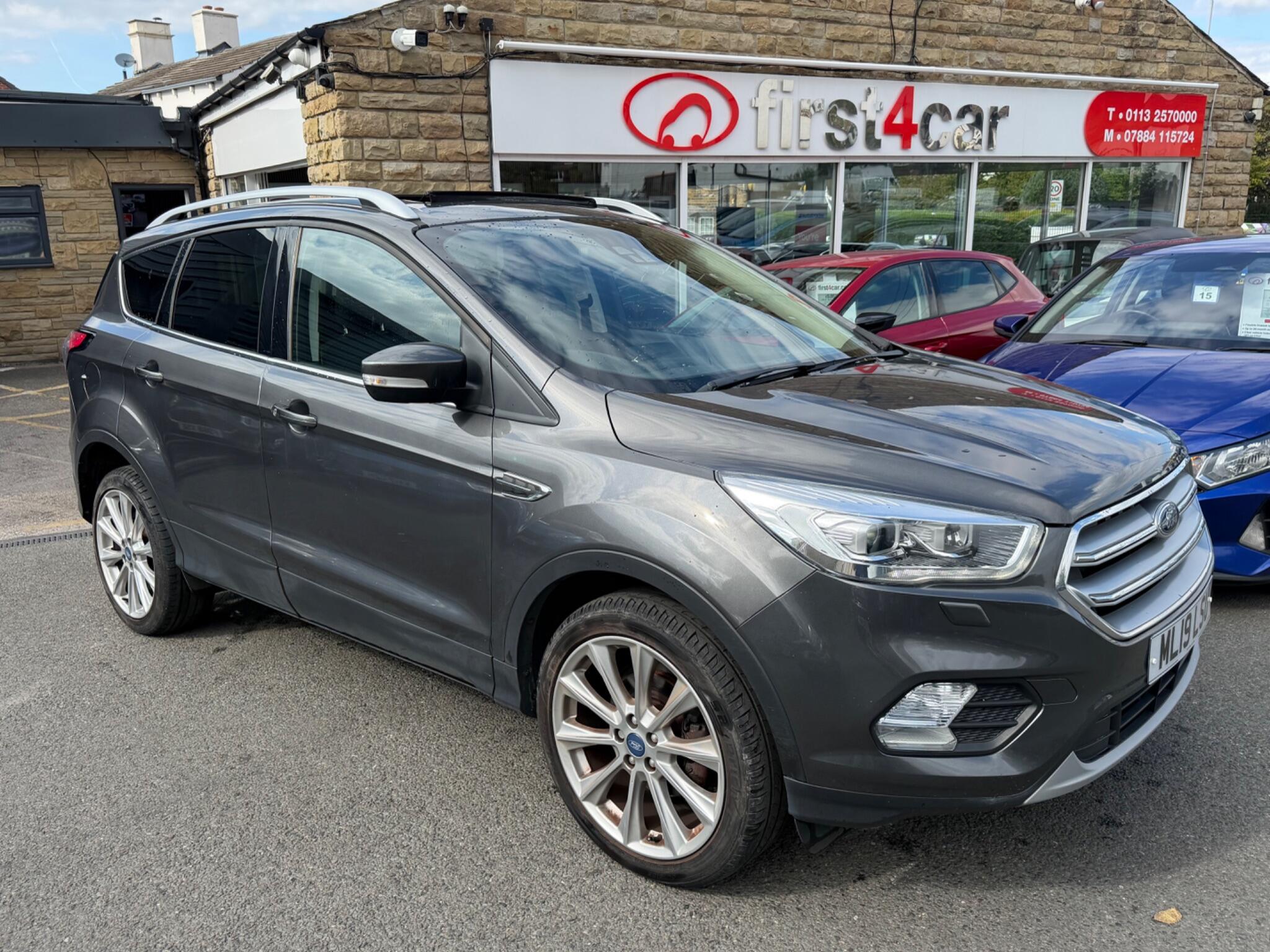 Ford Kuga view 4