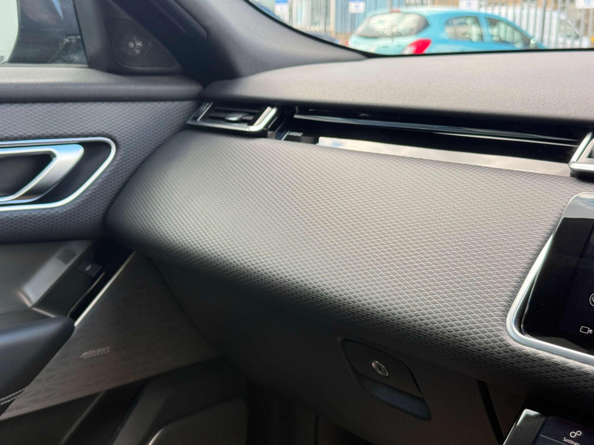 Land Rover Range Rover Velar view 57