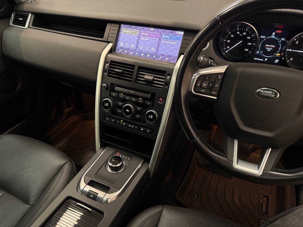 Land Rover Discovery Sport view 8