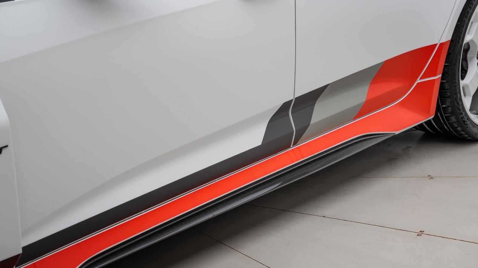 Audi RS6 Avant view 52