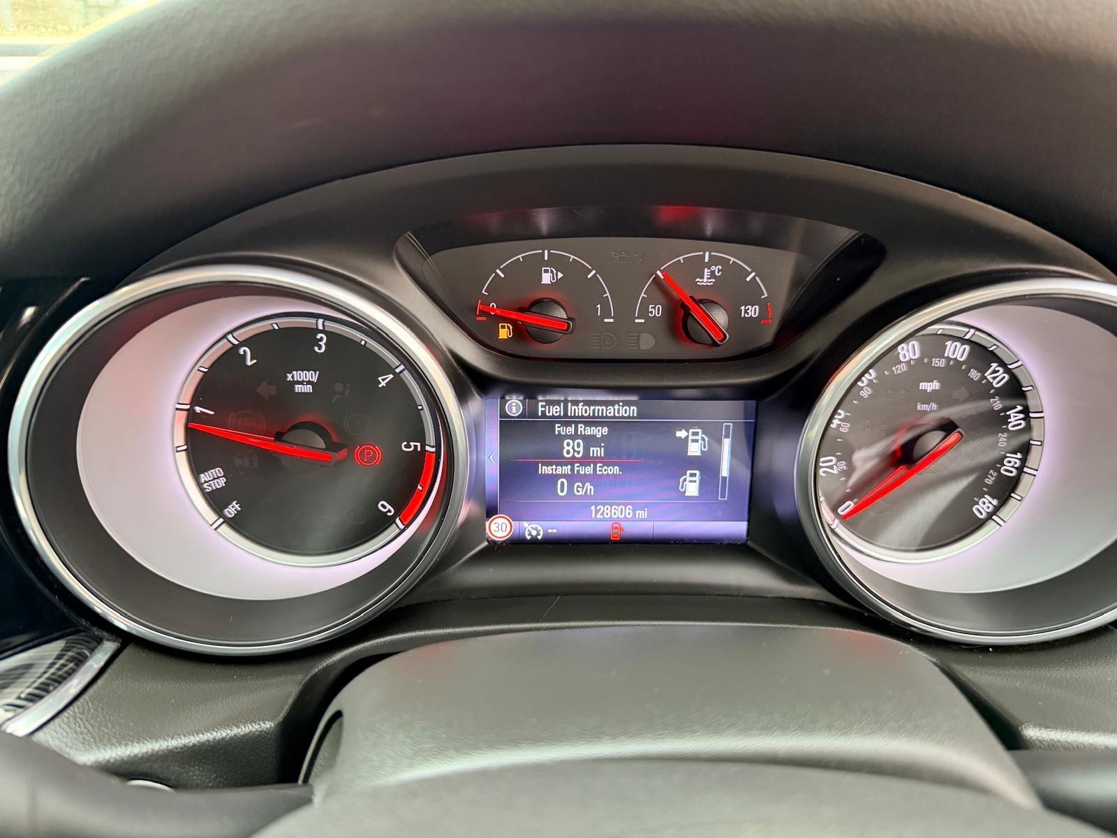 Vauxhall Insignia view 21