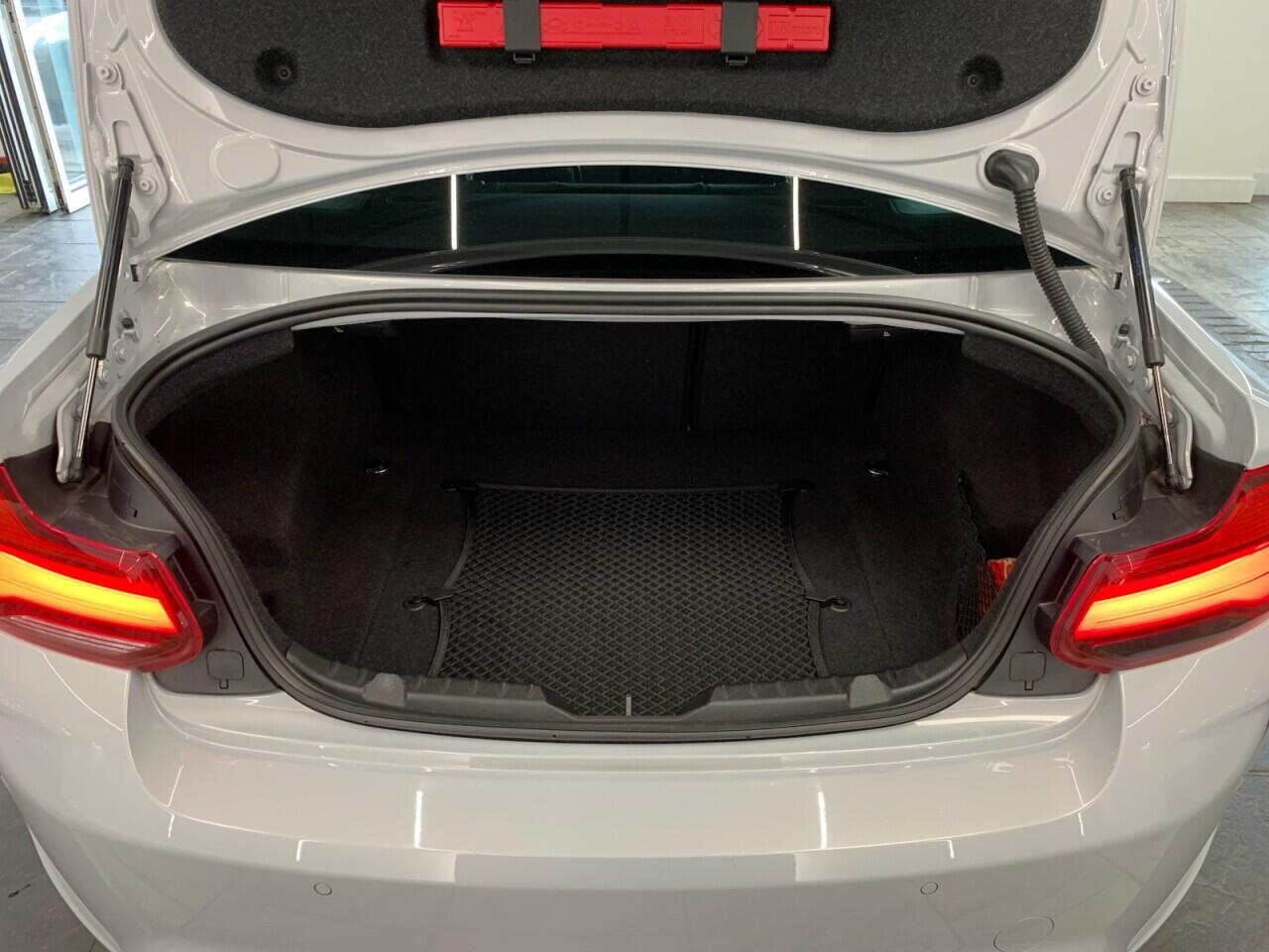 BMW M2 view 24