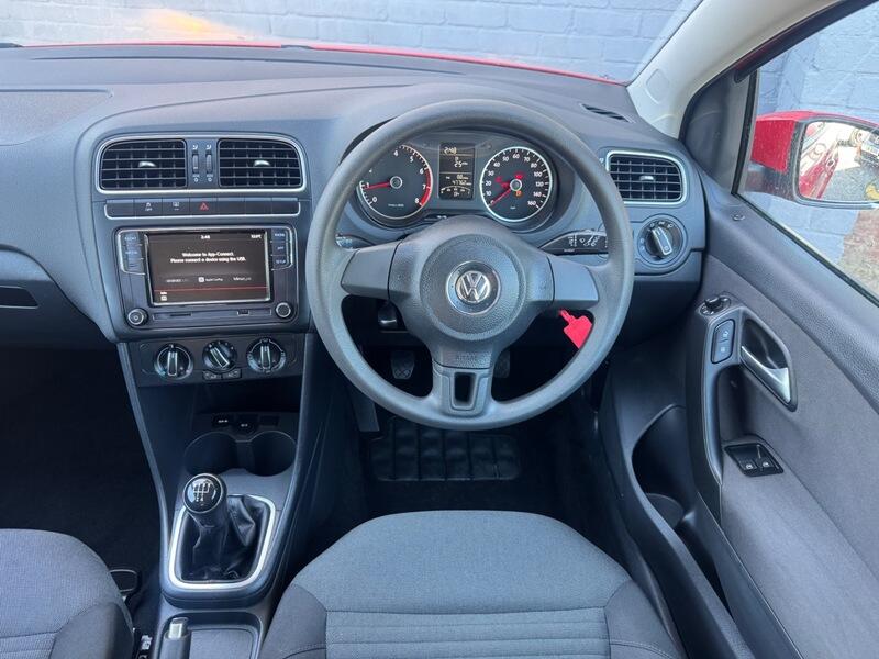 Volkswagen Polo view 10