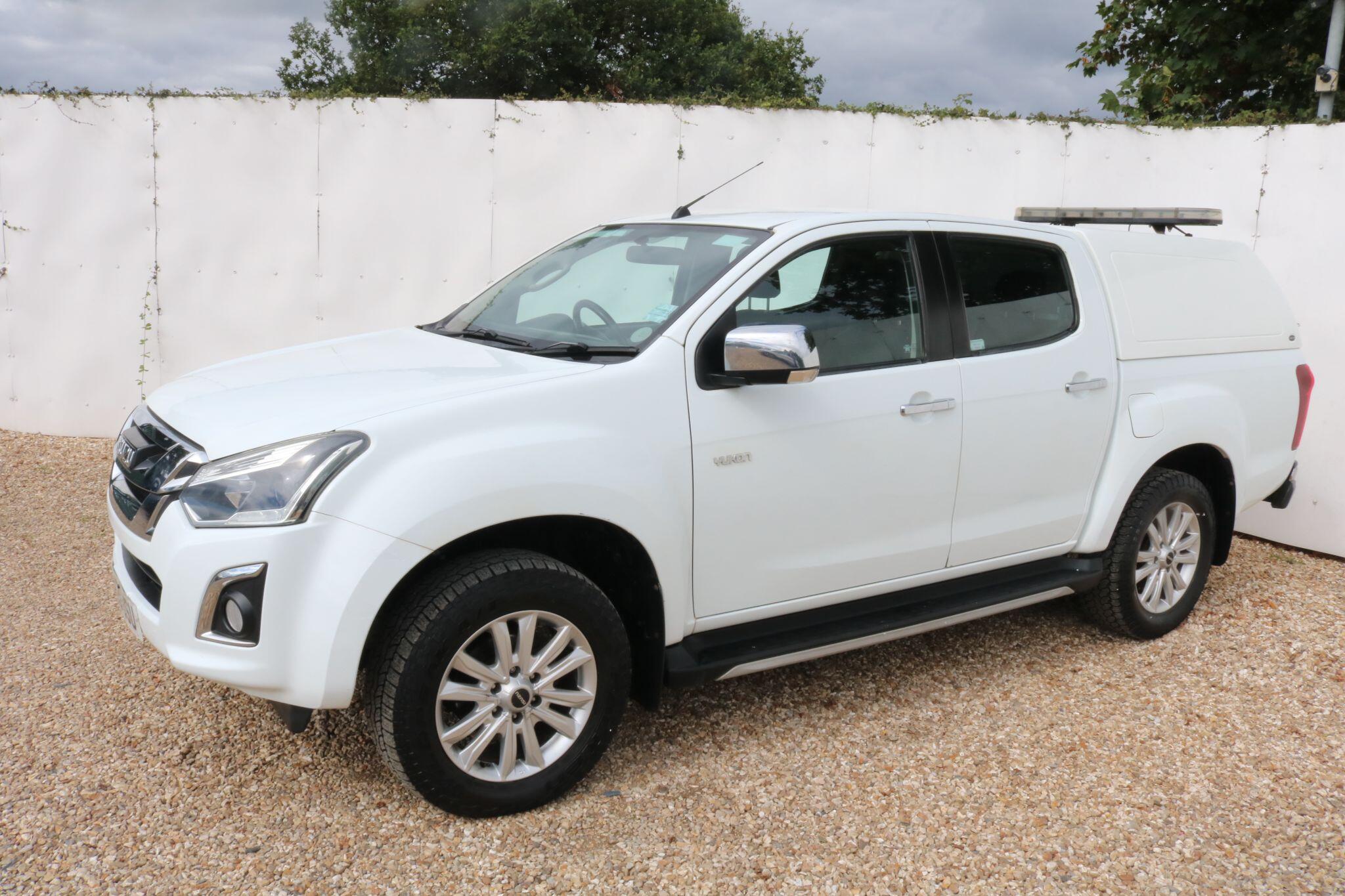 Isuzu D-Max view 18