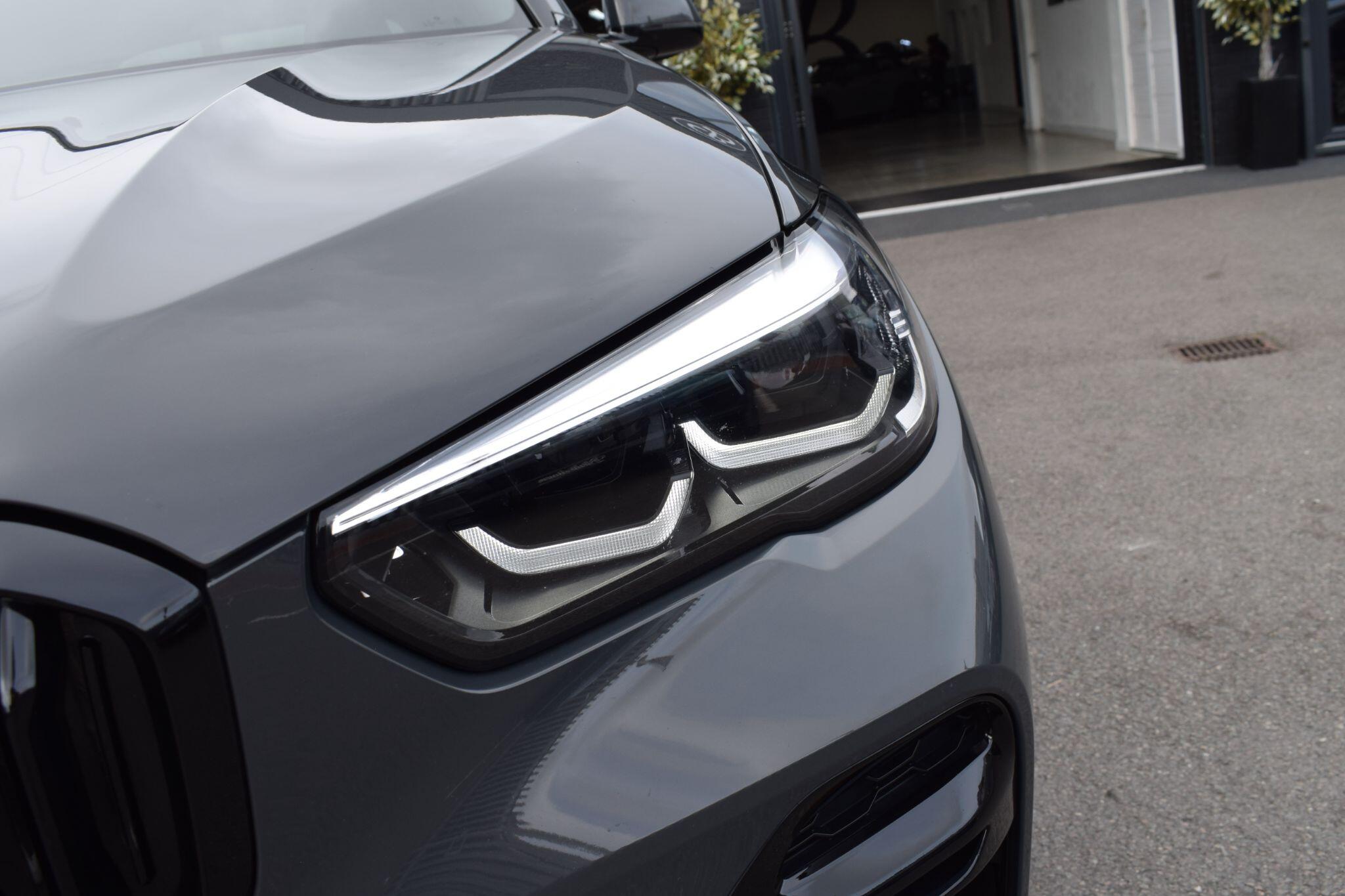 BMW X5 view 42