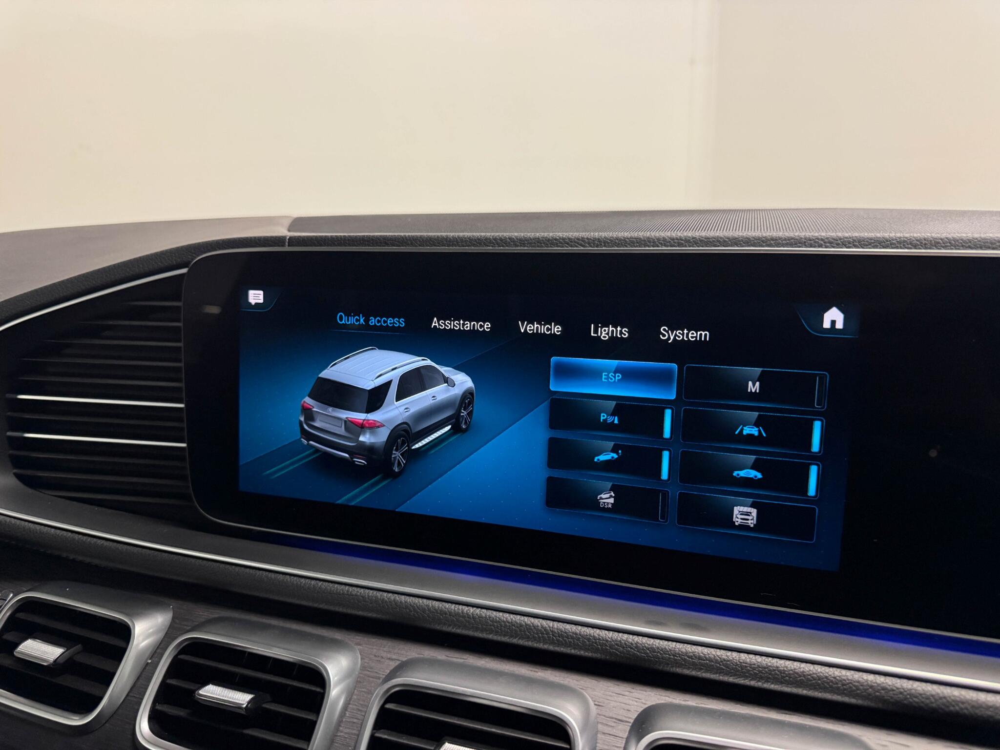 Mercedes-Benz Gle view 52