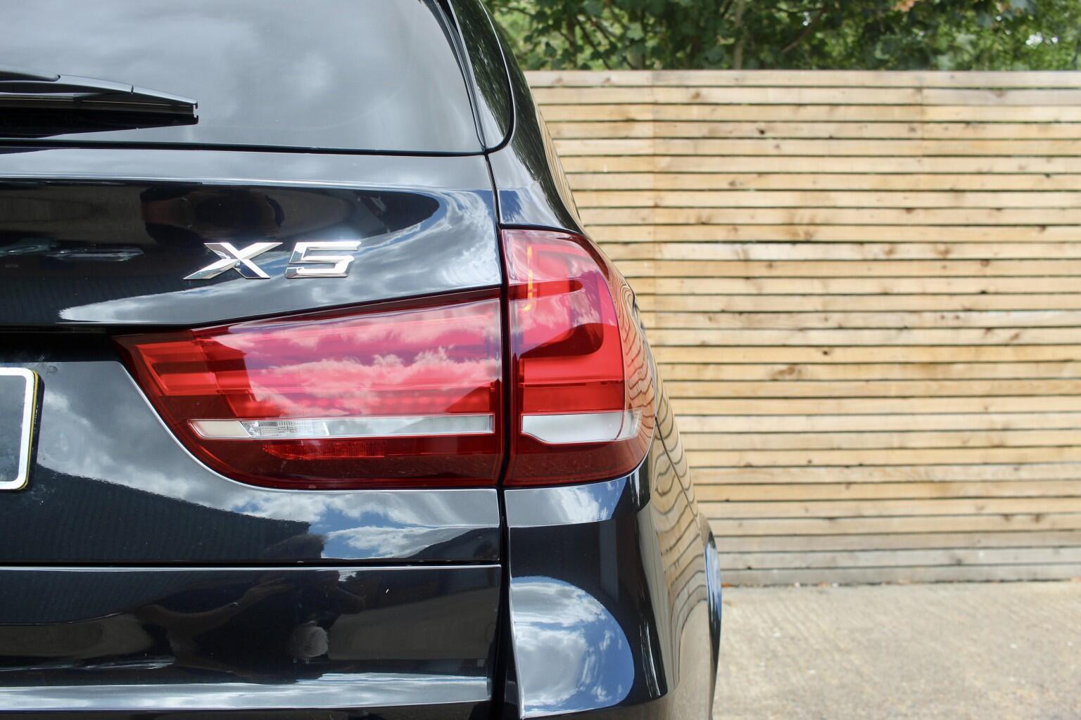 BMW X5 view 43