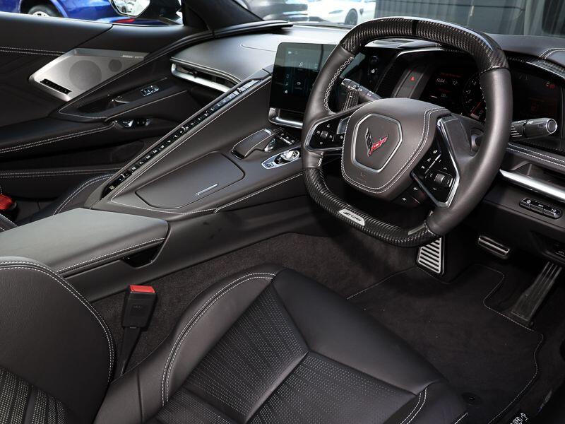 Chevrolet Corvette view 9