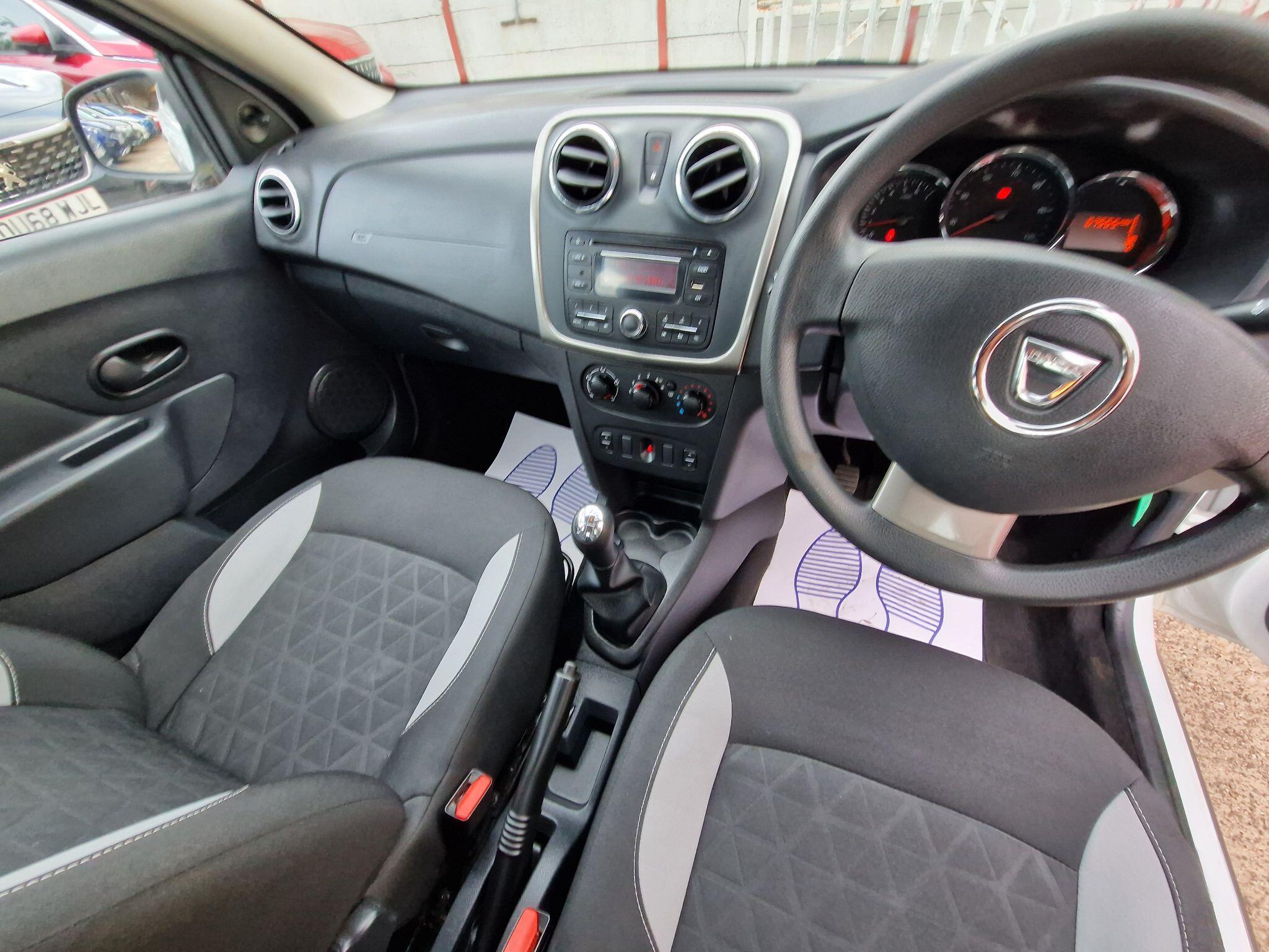 Dacia Sandero view 17