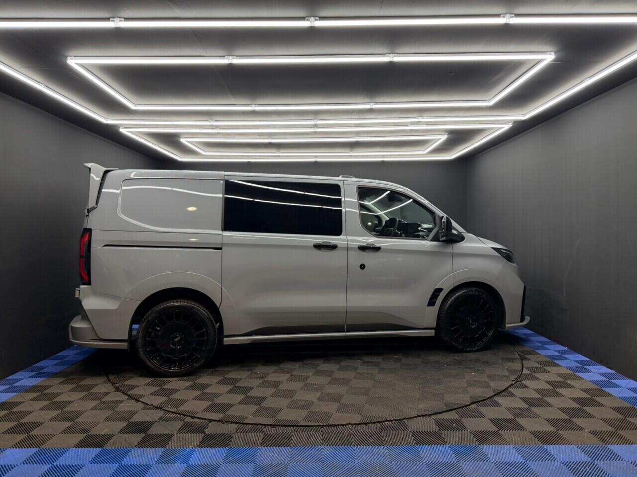 Ford Transit Custom view 22