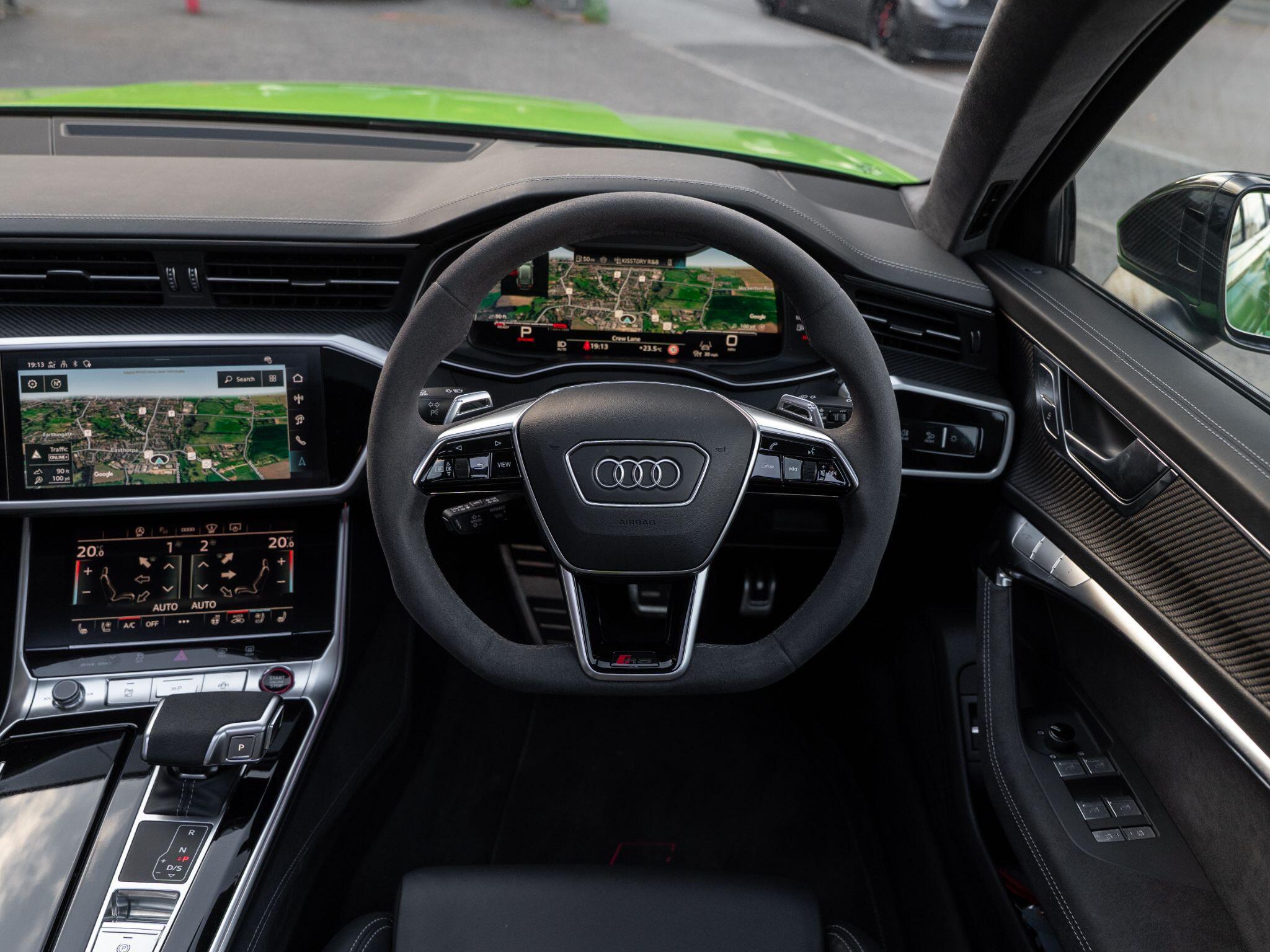 Audi RS6 Avant view 43