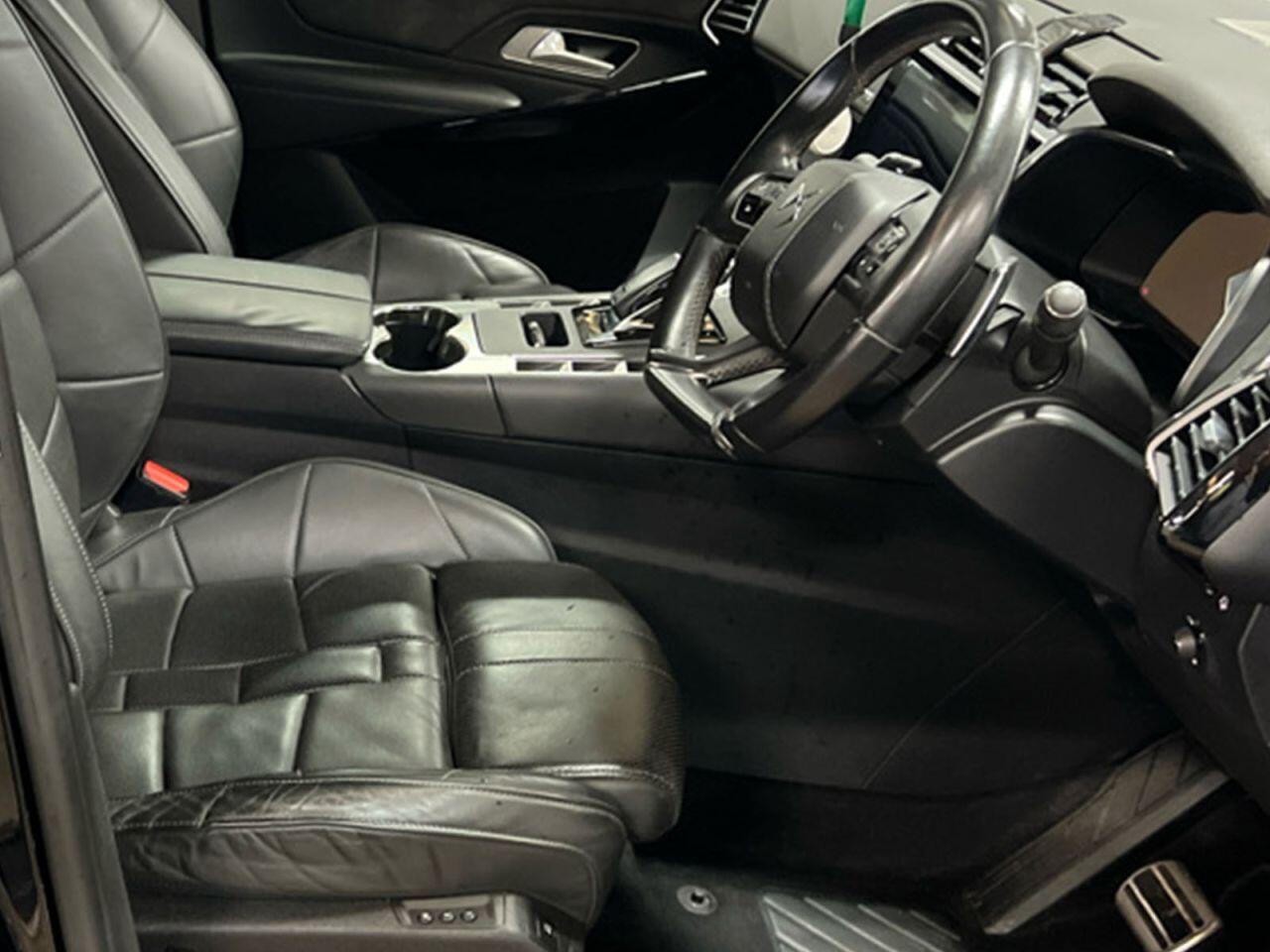 DS Automobiles DS 7 Crossback view 9