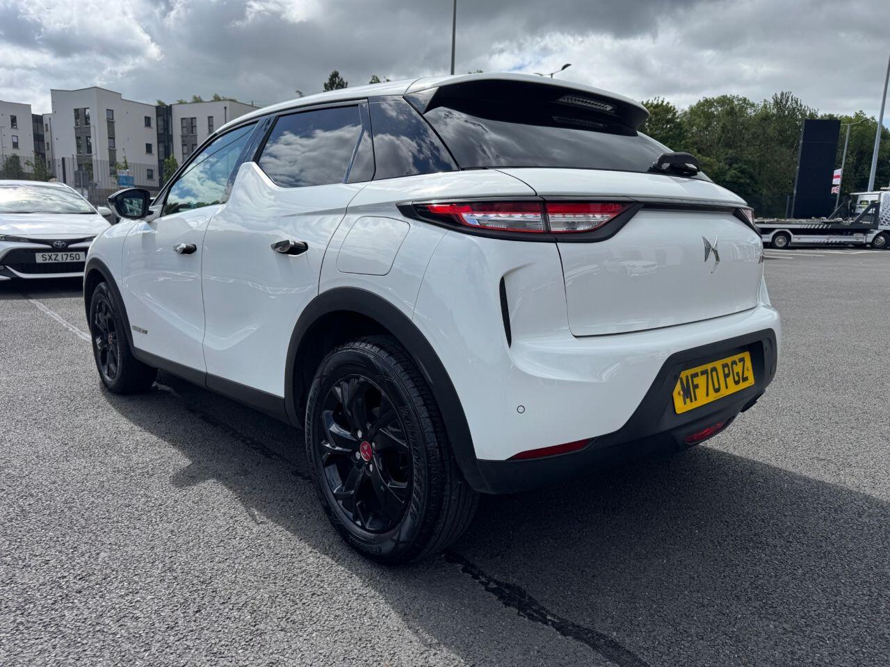 DS Automobiles DS 3 Crossback view 4