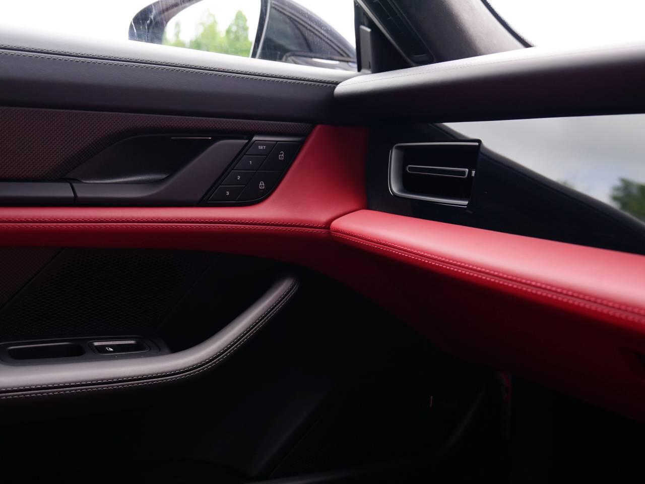 Porsche Taycan view 43