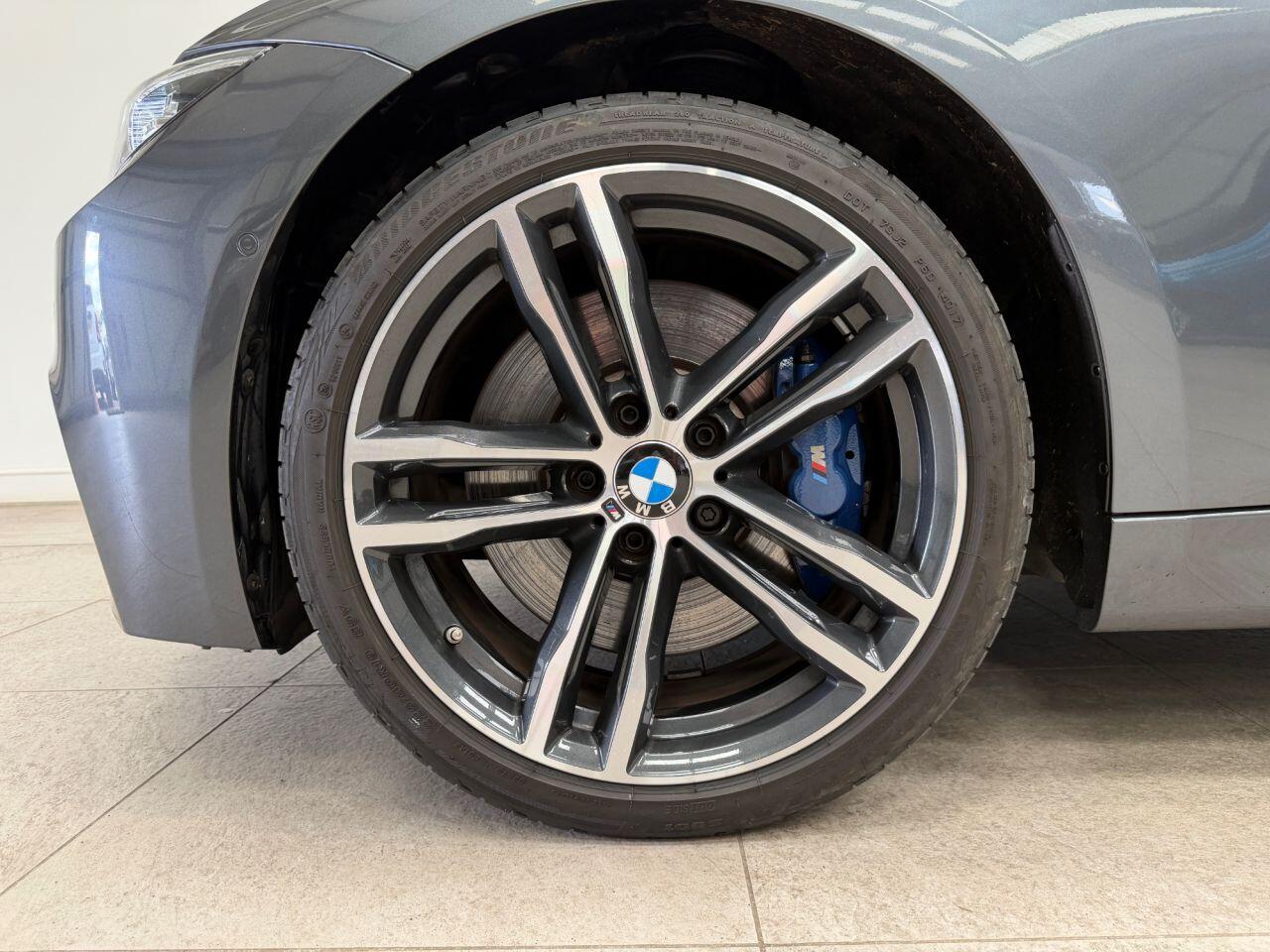 BMW 3 Series view 9