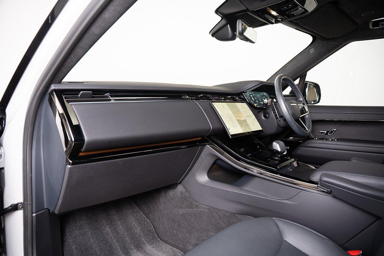 Land Rover Range Rover Sport view 20