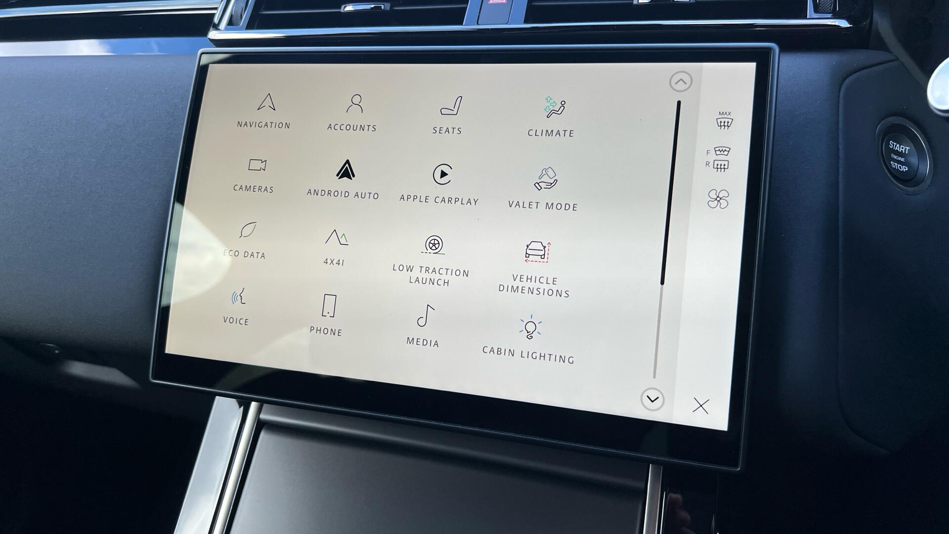 Land Rover Range Rover Velar view 29